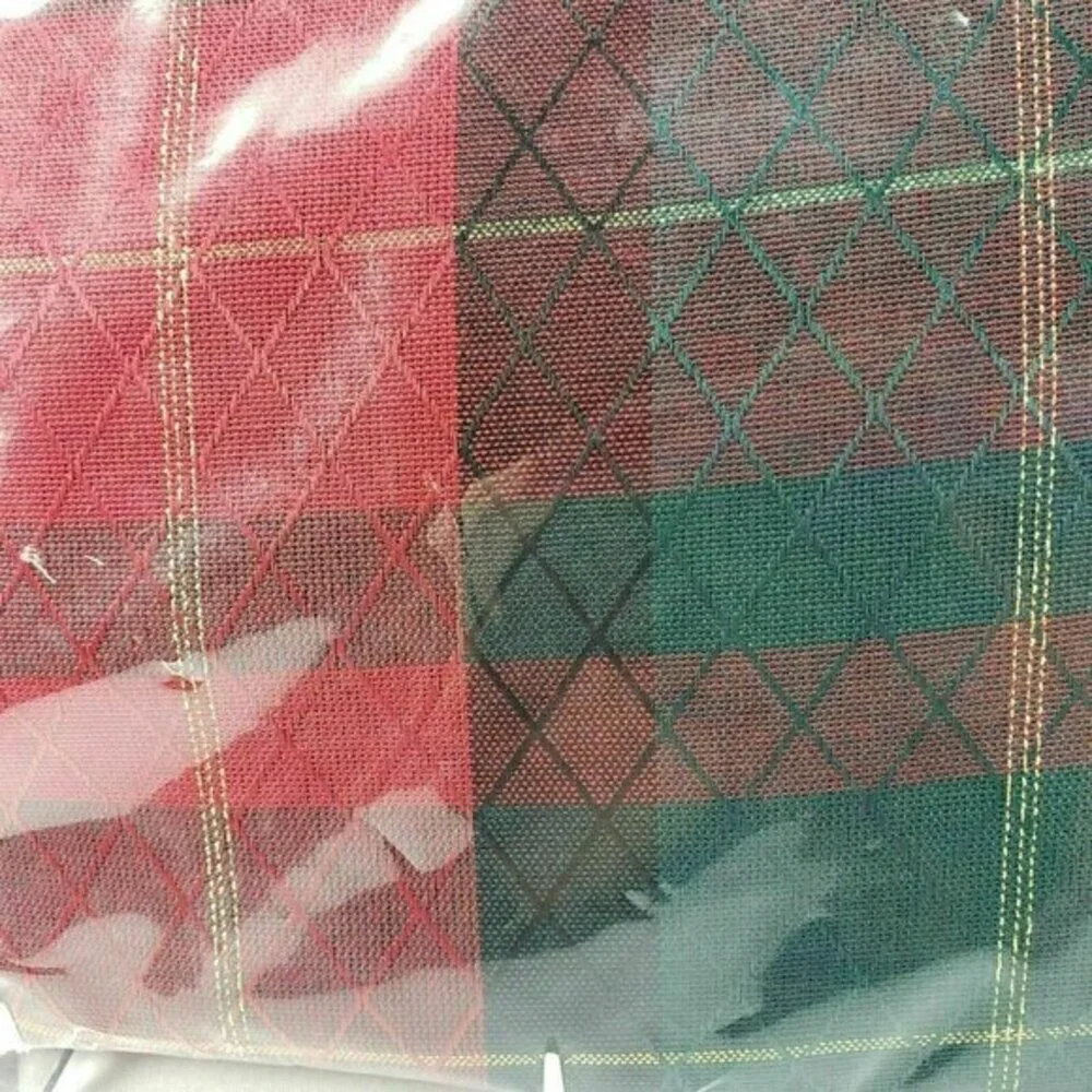 Christmas Tablecloth Green Red Gold Metallic 52 x 70 Rectangle Fabric Holiday Nw